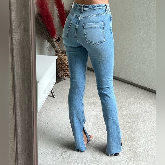 Zara Flare Jeans size 6 High Waisted Distressed Medium Wash - Picture 2 of 12